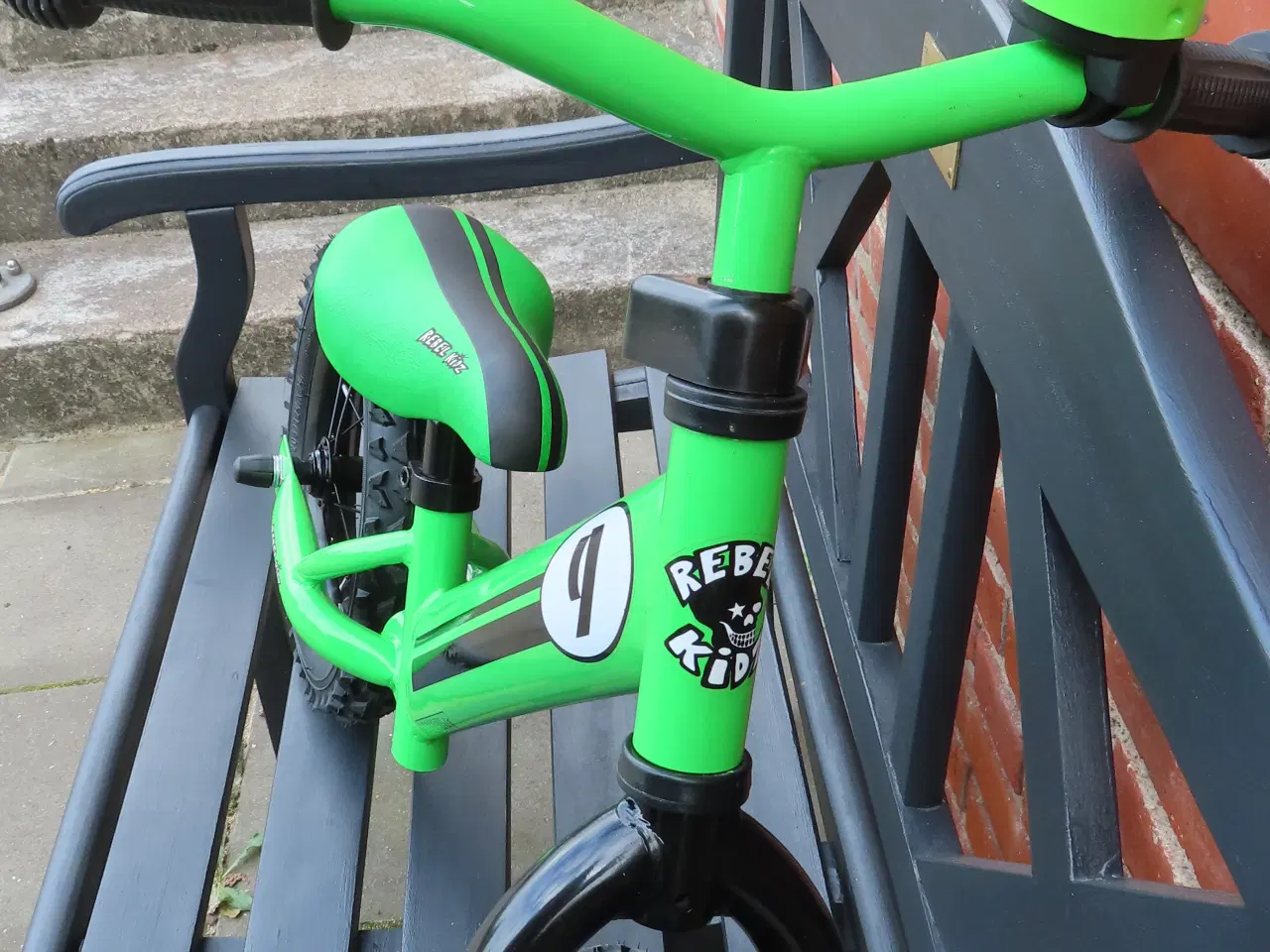 Billede 1 - HELT NY Rebel Kidz løbecykel 1 - 4 år - 12 tommer