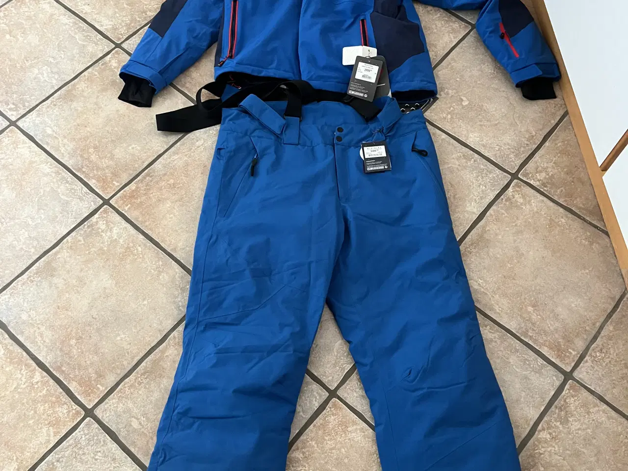 Billede 2 - Skibakke og bukser, størrelse Xl