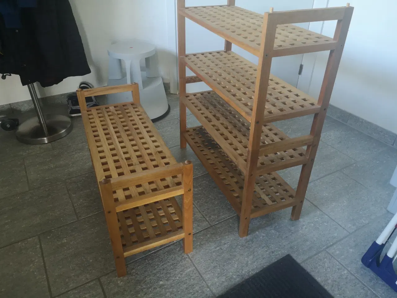 Billede 2 - Skoreol i 3 sektioner