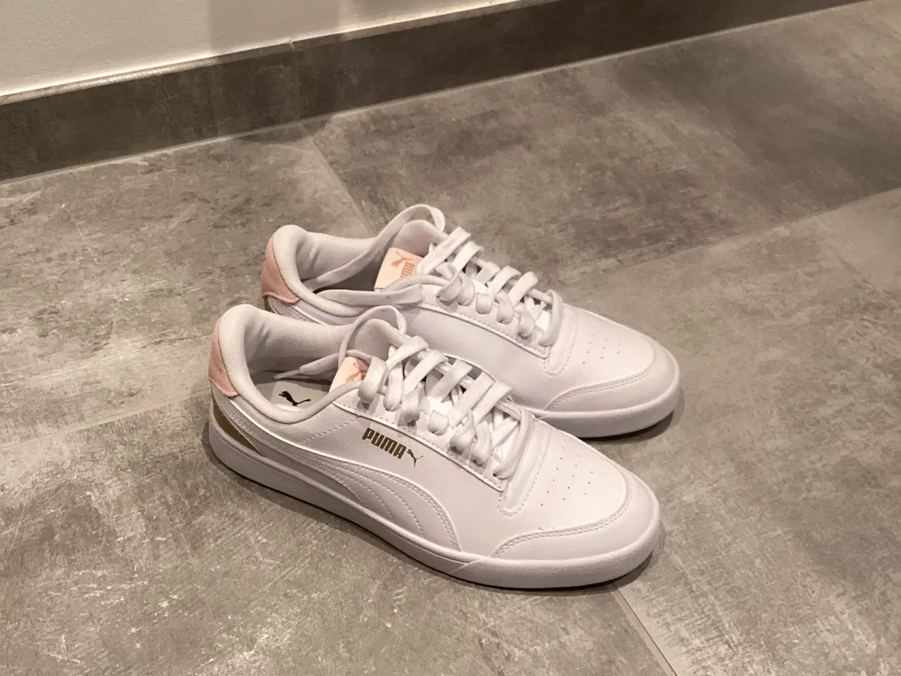 Billede 2 - Puma sneakers i str. 40