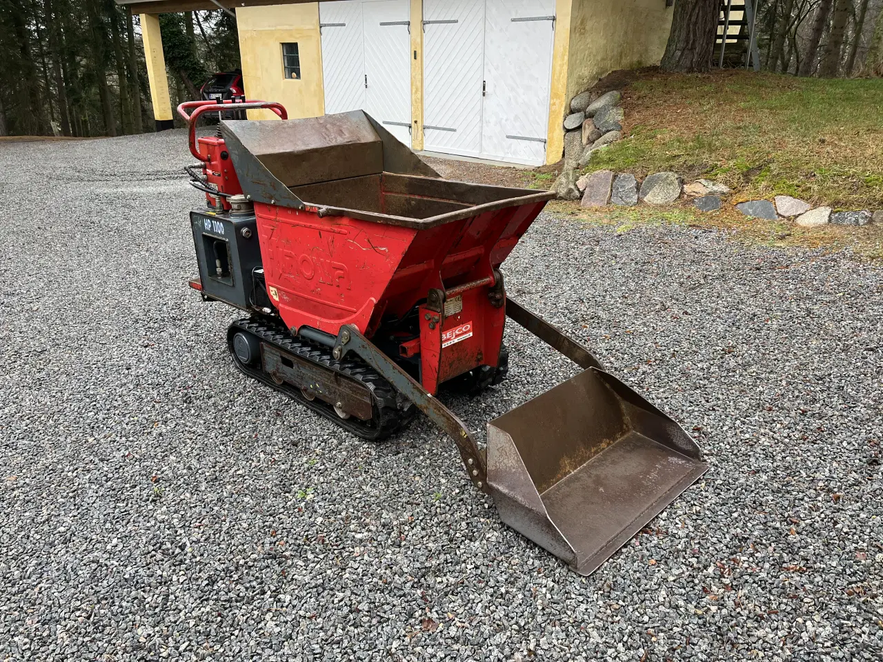 Billede 2 - Momsfri motorbør med selvlæsser