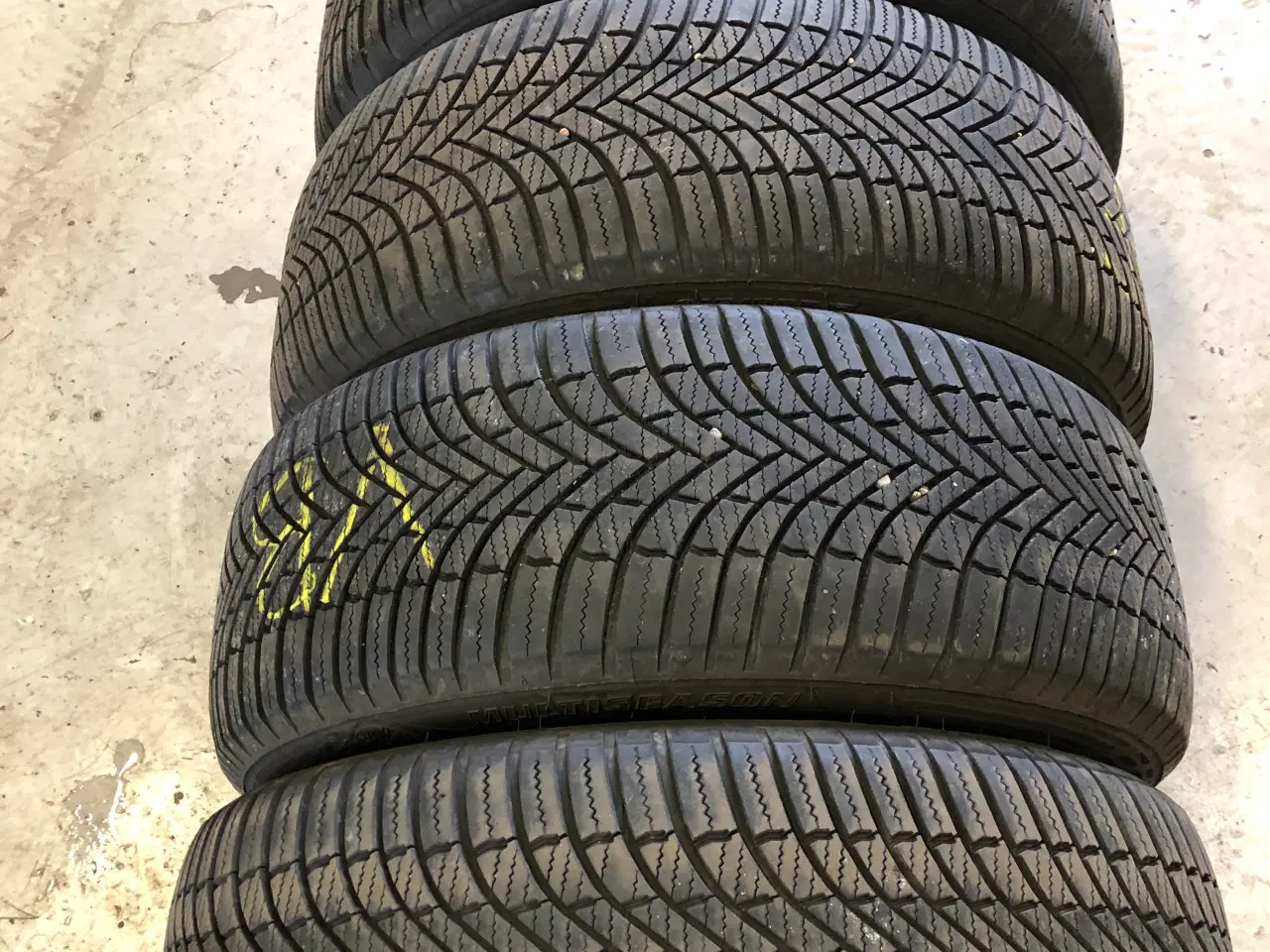 Billede 1 - 4 stk Helårsdæk 17”