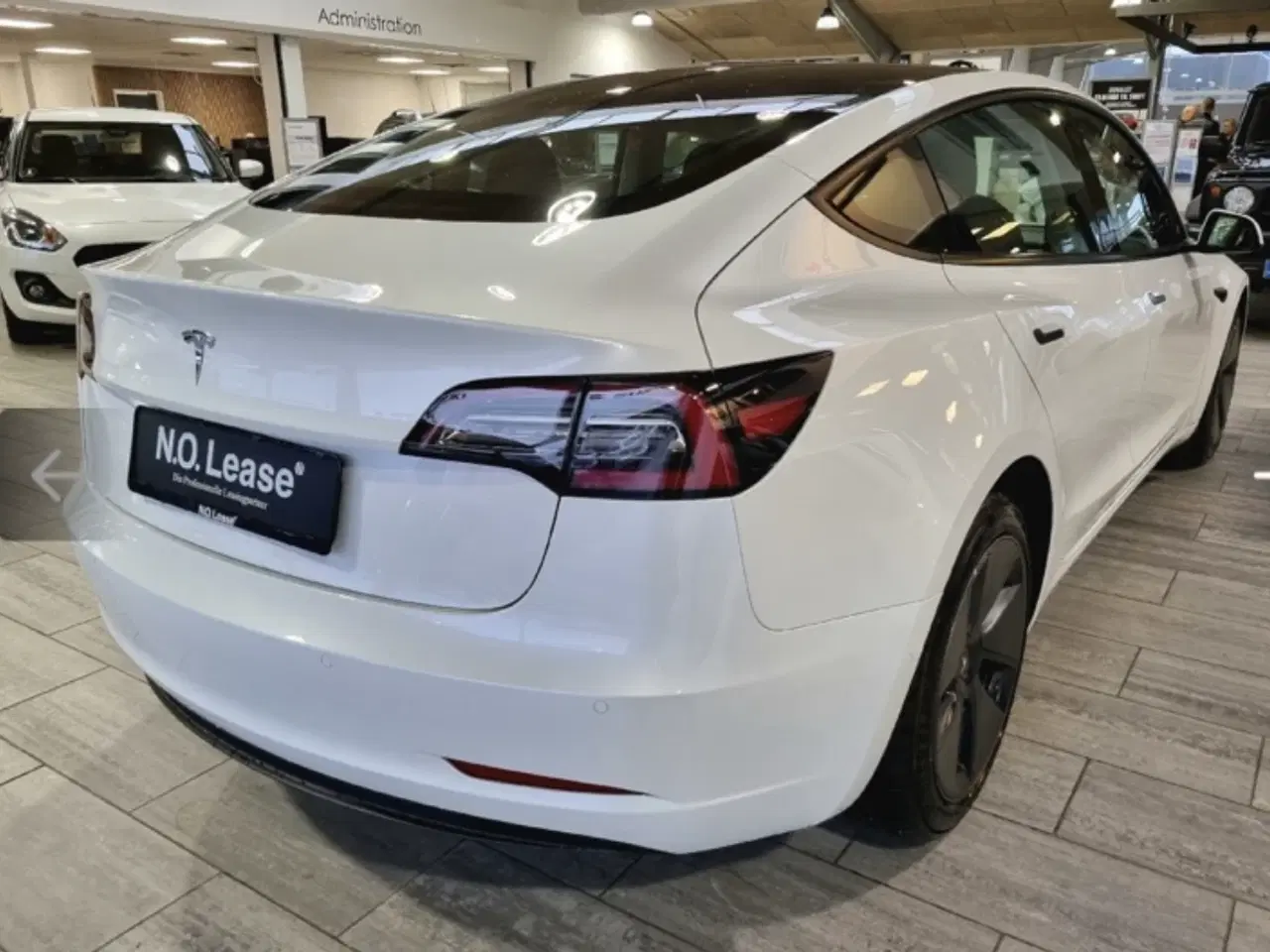 Billede 5 - Tesla Model 3 med lav kilometer