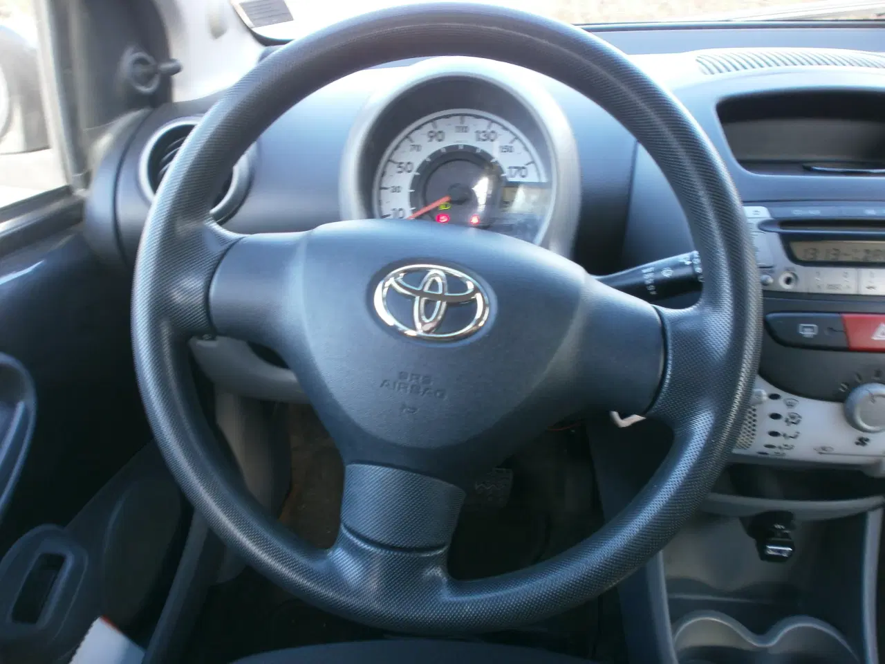 Billede 4 - Toyota Aygo 5dørs årg 2011