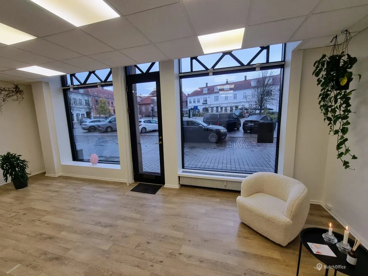 Billede 3 - Butik. klinik. salon - med bedste beliggenhed - i alt 88 kvm