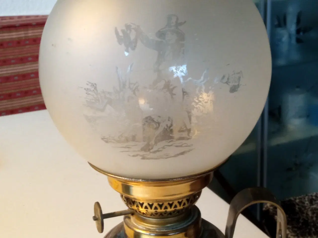 Billede 2 - Vintage petroleumslampe med H.C.Andersen motiv
