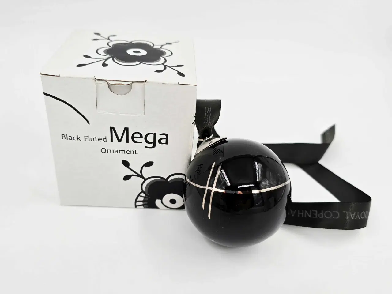 Billede 2 - Royal Copenhagen julepynt/ figurer/ nissestel