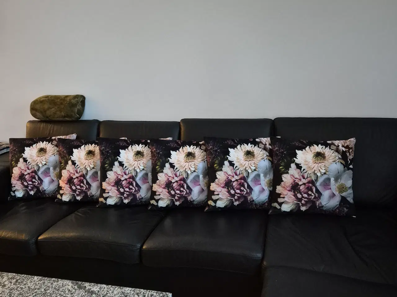Billede 1 - Pynte puder - 6 stk