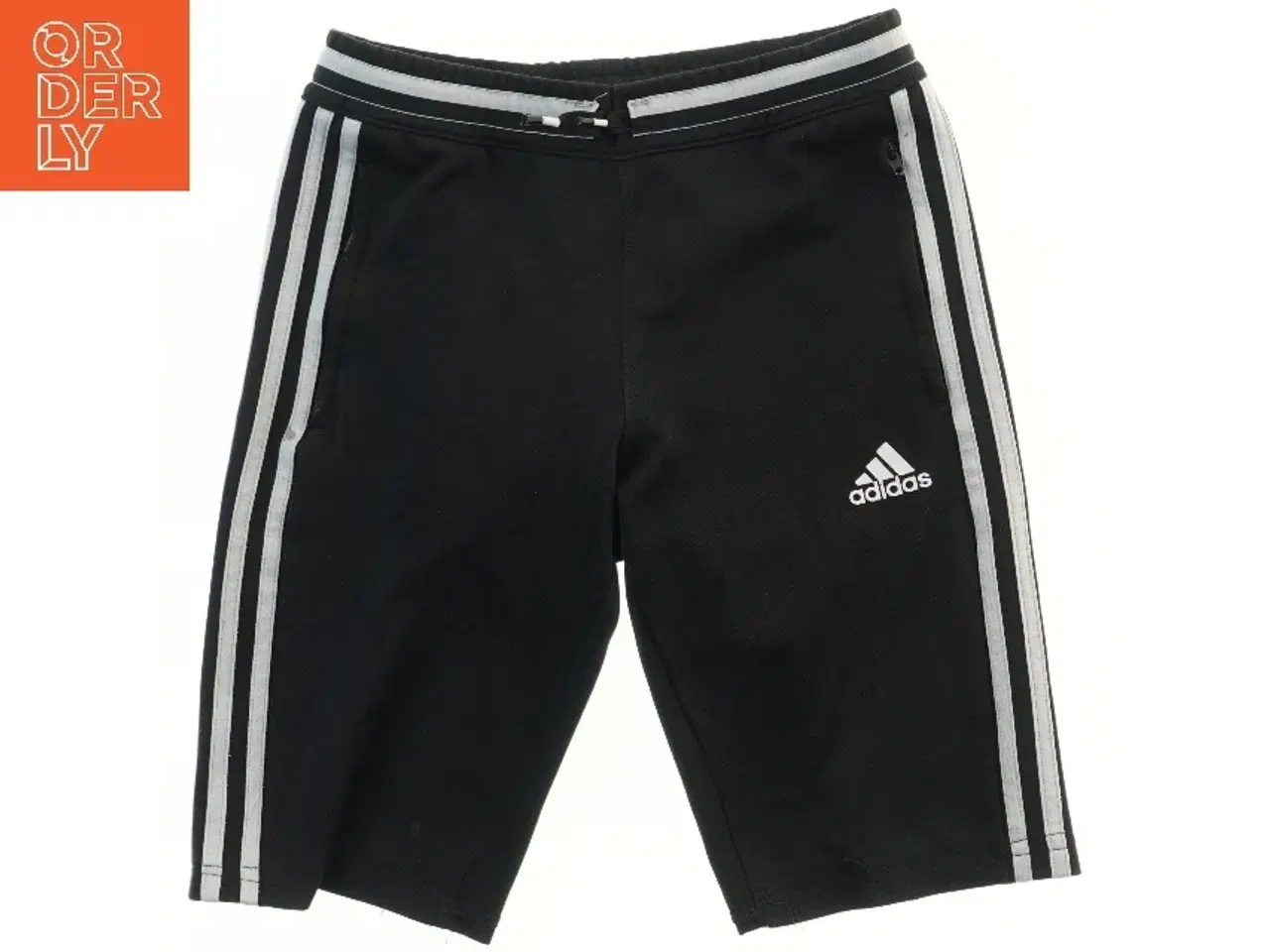 Billede 1 - Shorts med striber fra Adidas (str. 140)