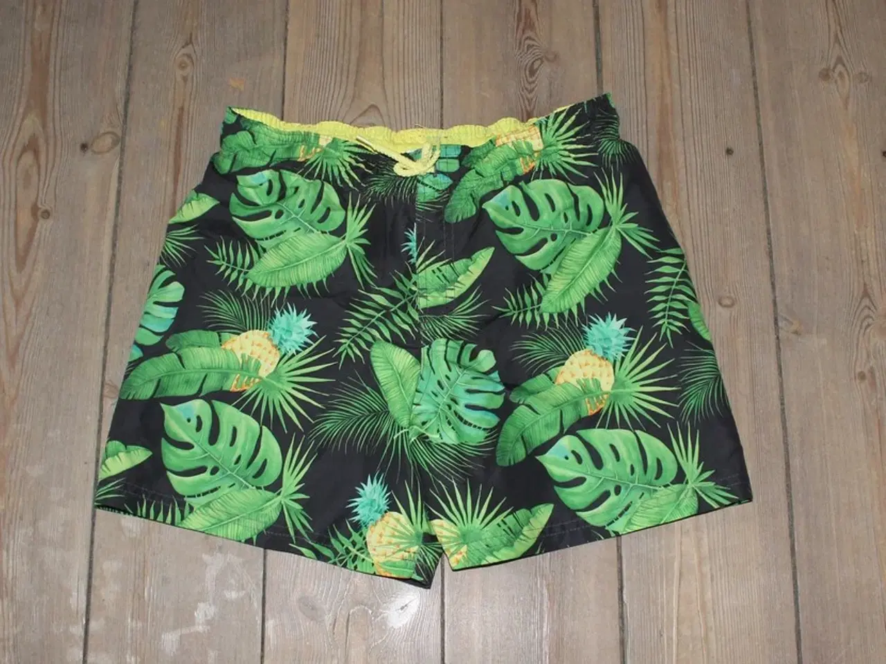 Billede 1 - Badeshorts H&M str 10-12 år