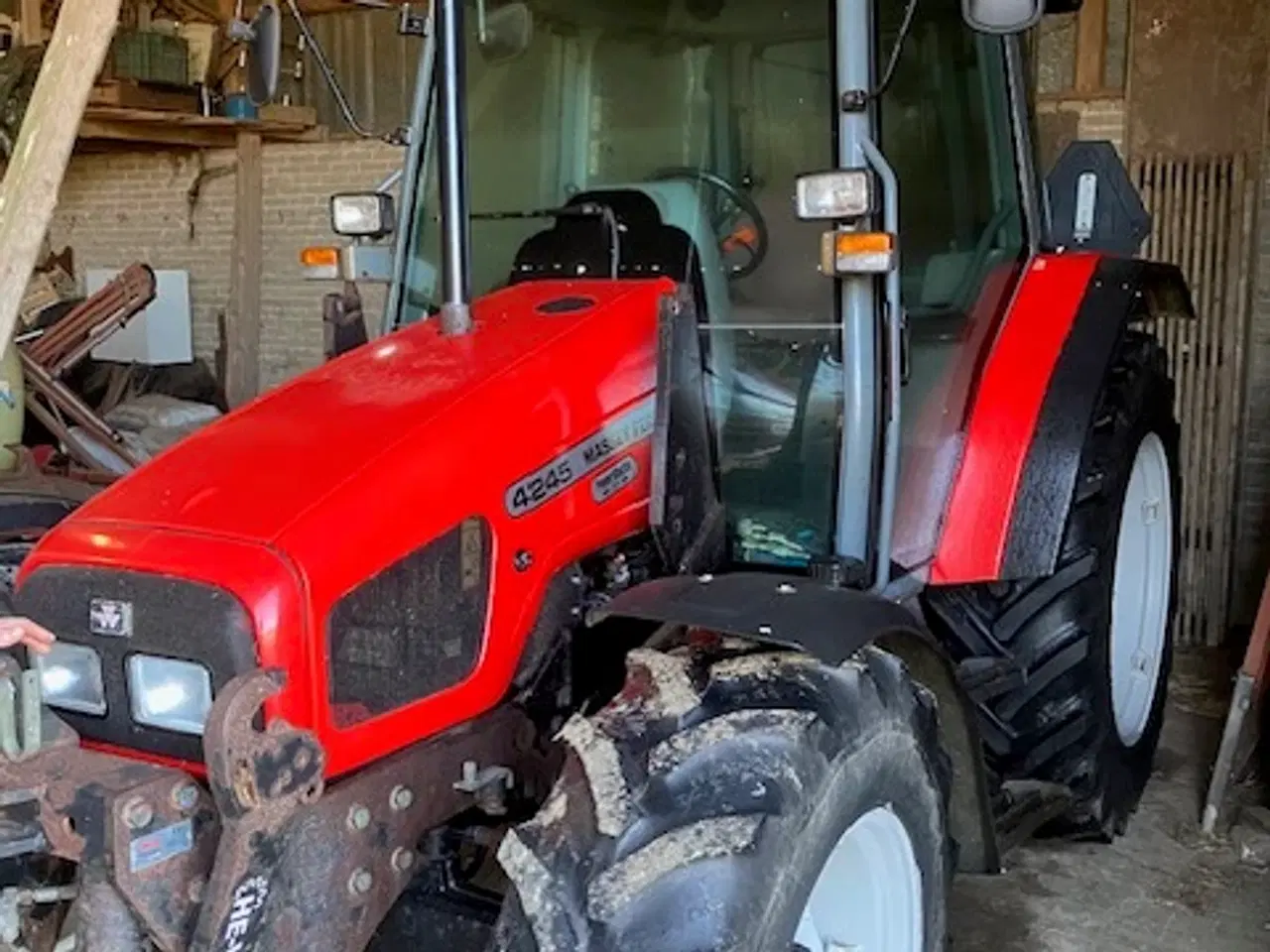 Billede 1 - Massey Ferguson 4245 med frontlift og frontlæsser