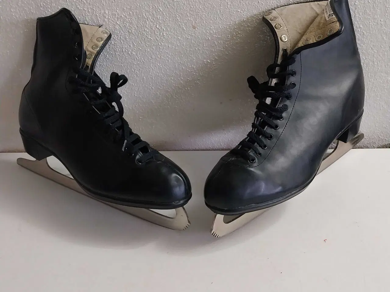 Billede 1 - Skøjter str. 46 