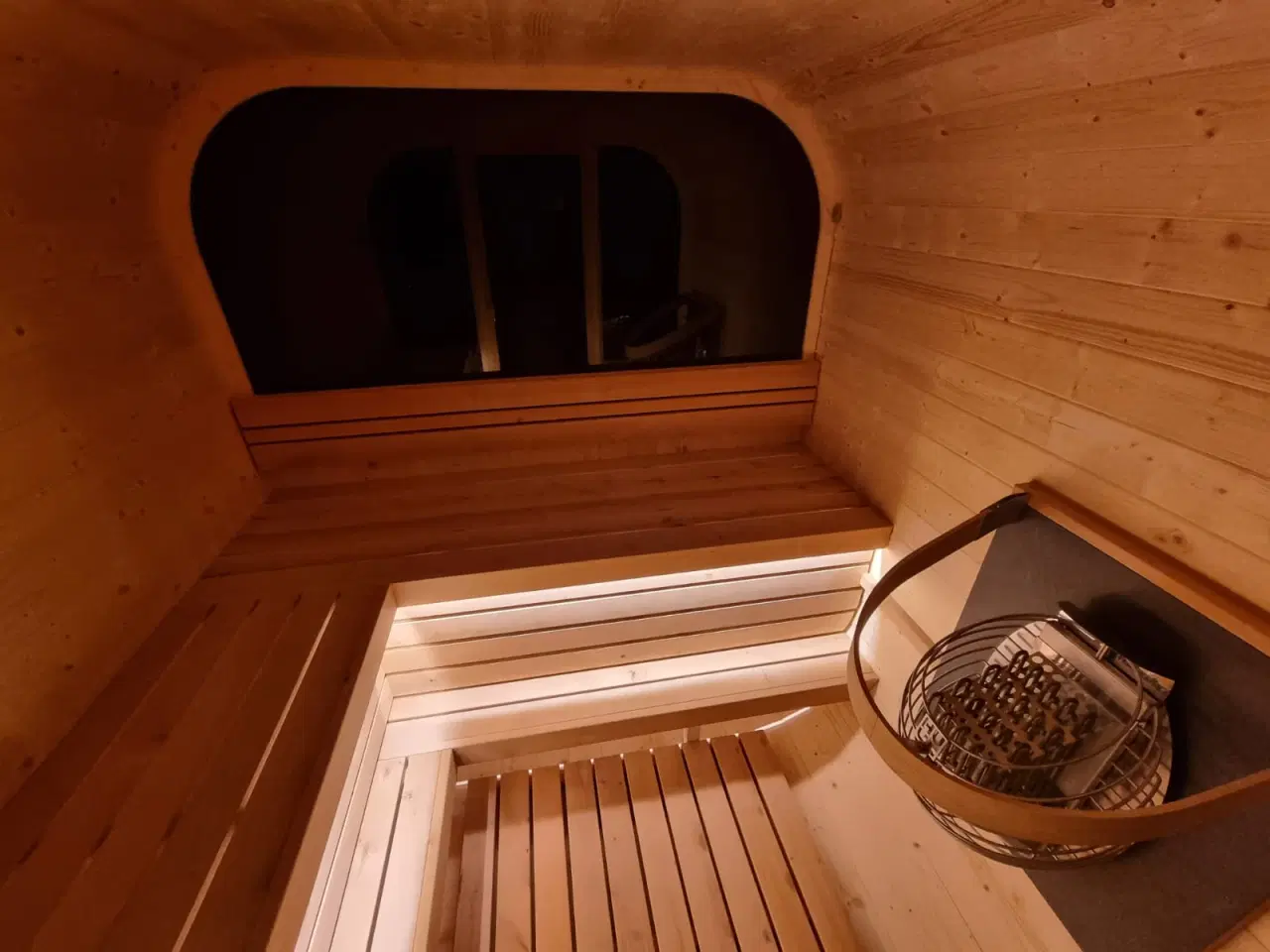 Billede 3 - Ny unik stil CUBE sauna med HUUM 9kw ovn og WIFI