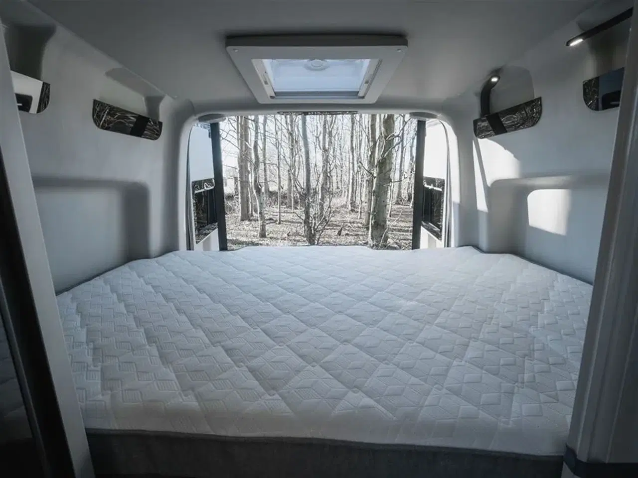 Billede 6 - 2026 - FURGOK XPACE 600   Innovativ van med høj kørekomfort