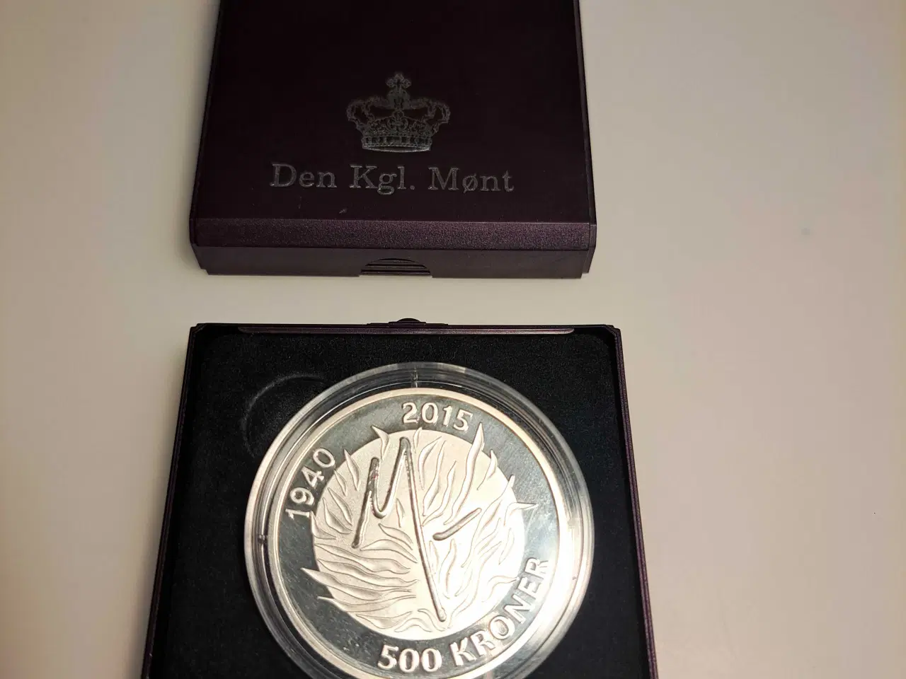 Billede 1 - Den Kgl. Mønt 500 Kroner, Margrethe II 75 års.