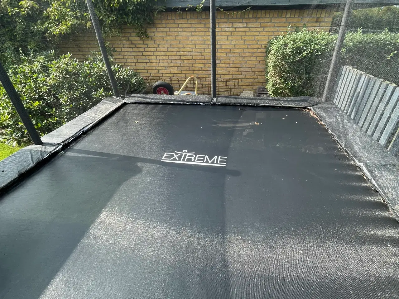 Billede 3 - Trampolin 336 x 336 incl. sikkerhedsnet og stige