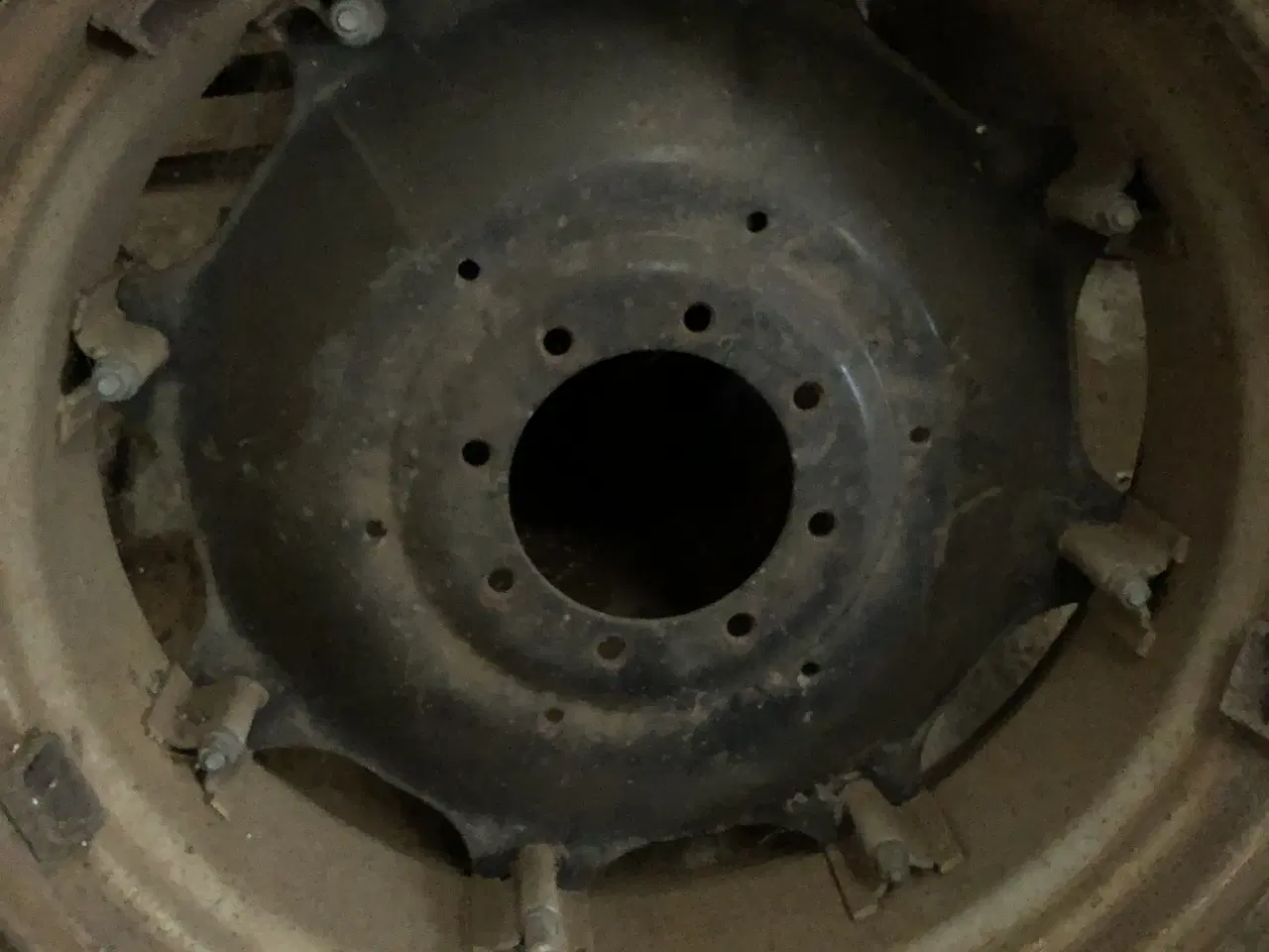 Billede 1 - IH xl bagfælge