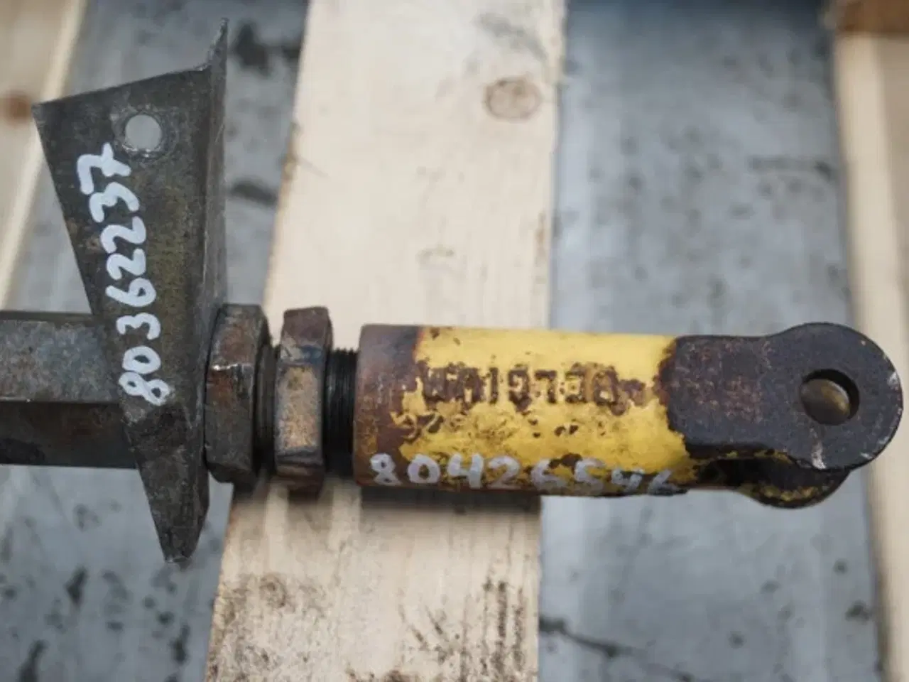 Billede 8 - New Holland 8060 Cylinder 84807314