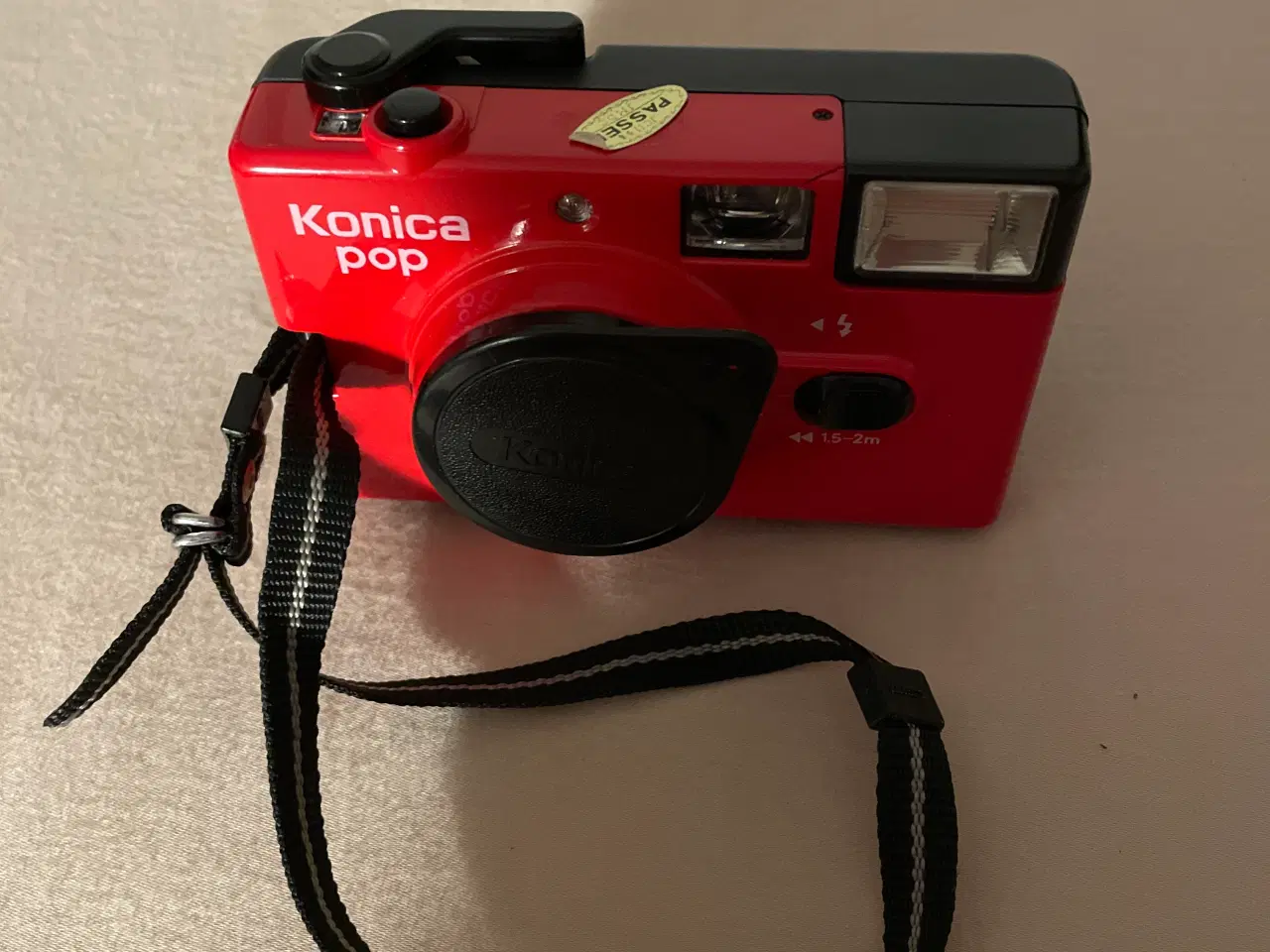 Billede 1 - KONICA POP - Kamera - Japan - Rød