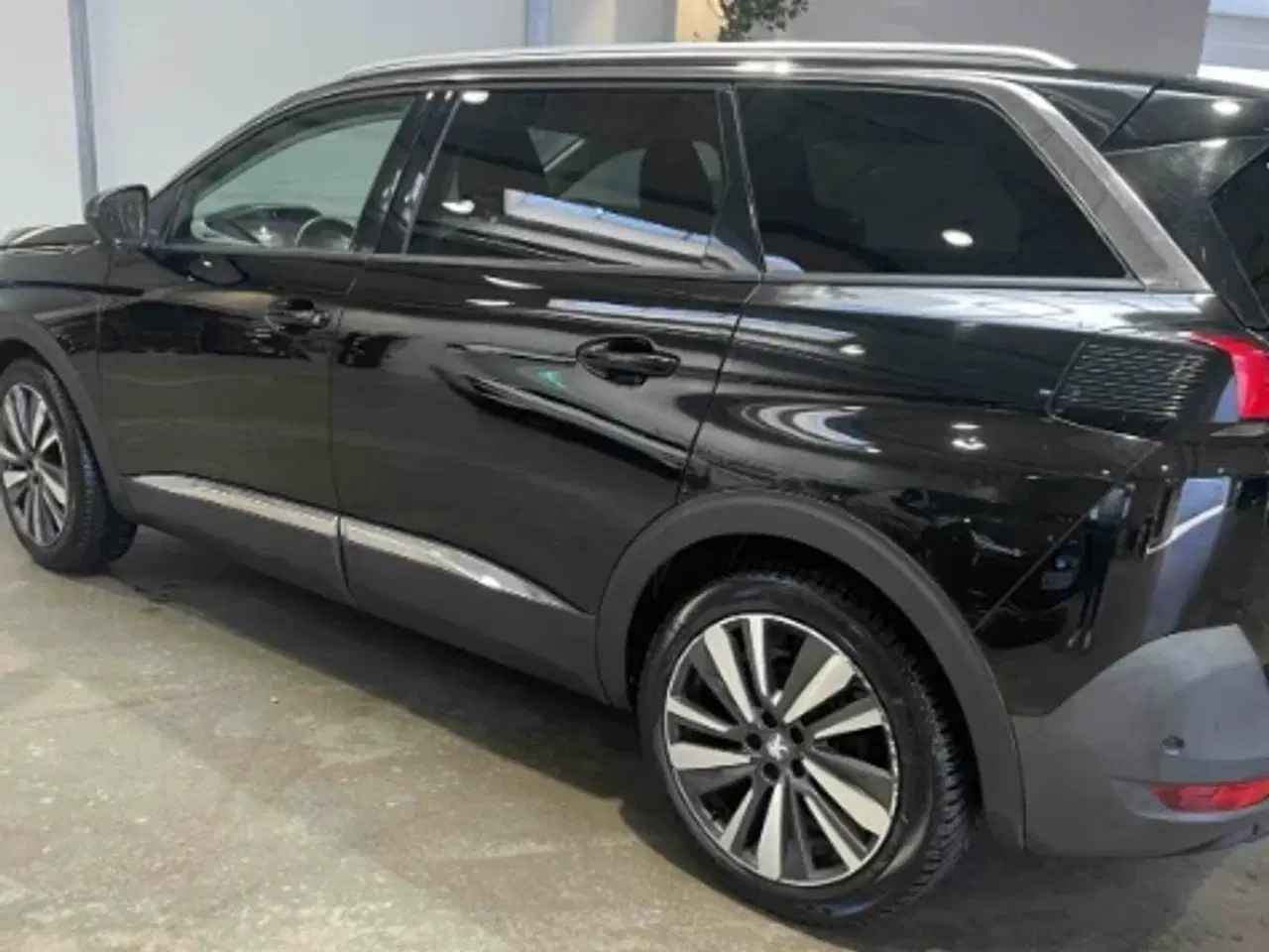 Billede 2 - Peugeot 5008 1,2 e-THP 130 Allure 7prs