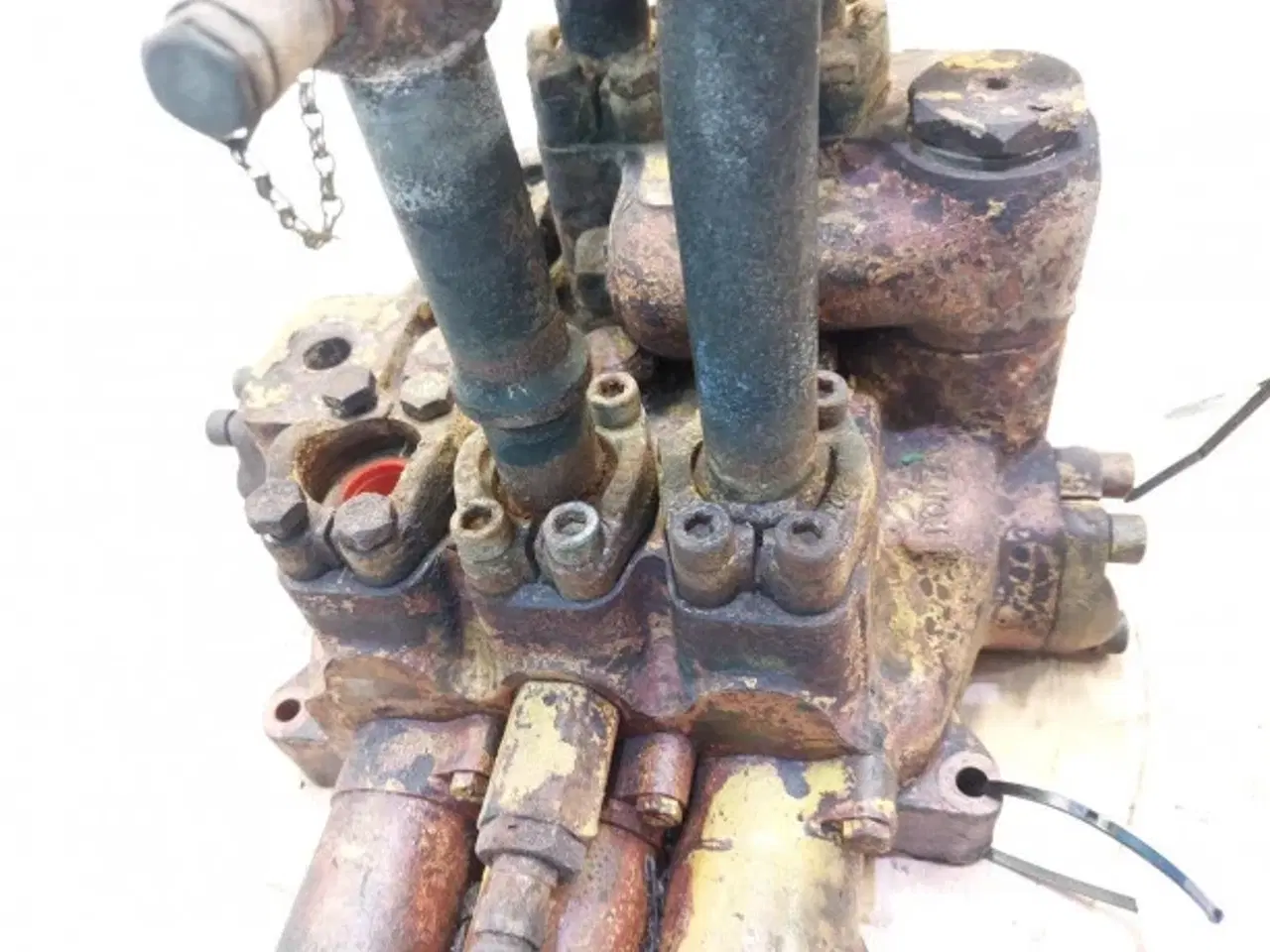 Billede 2 - Volvo L120 Hydraulikventil VOE11018502