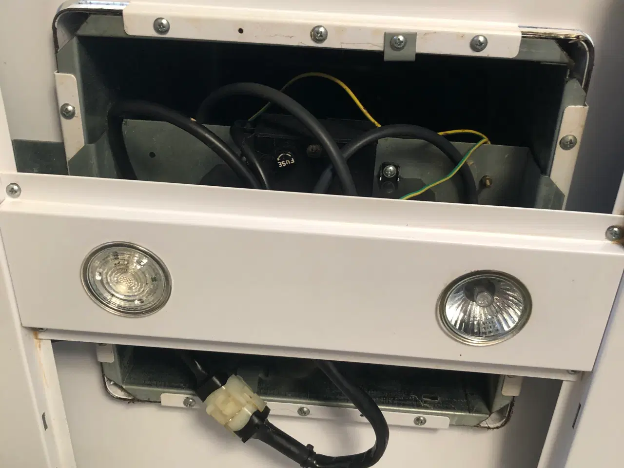 Billede 6 - AEG opvaskemaskine, underbygget