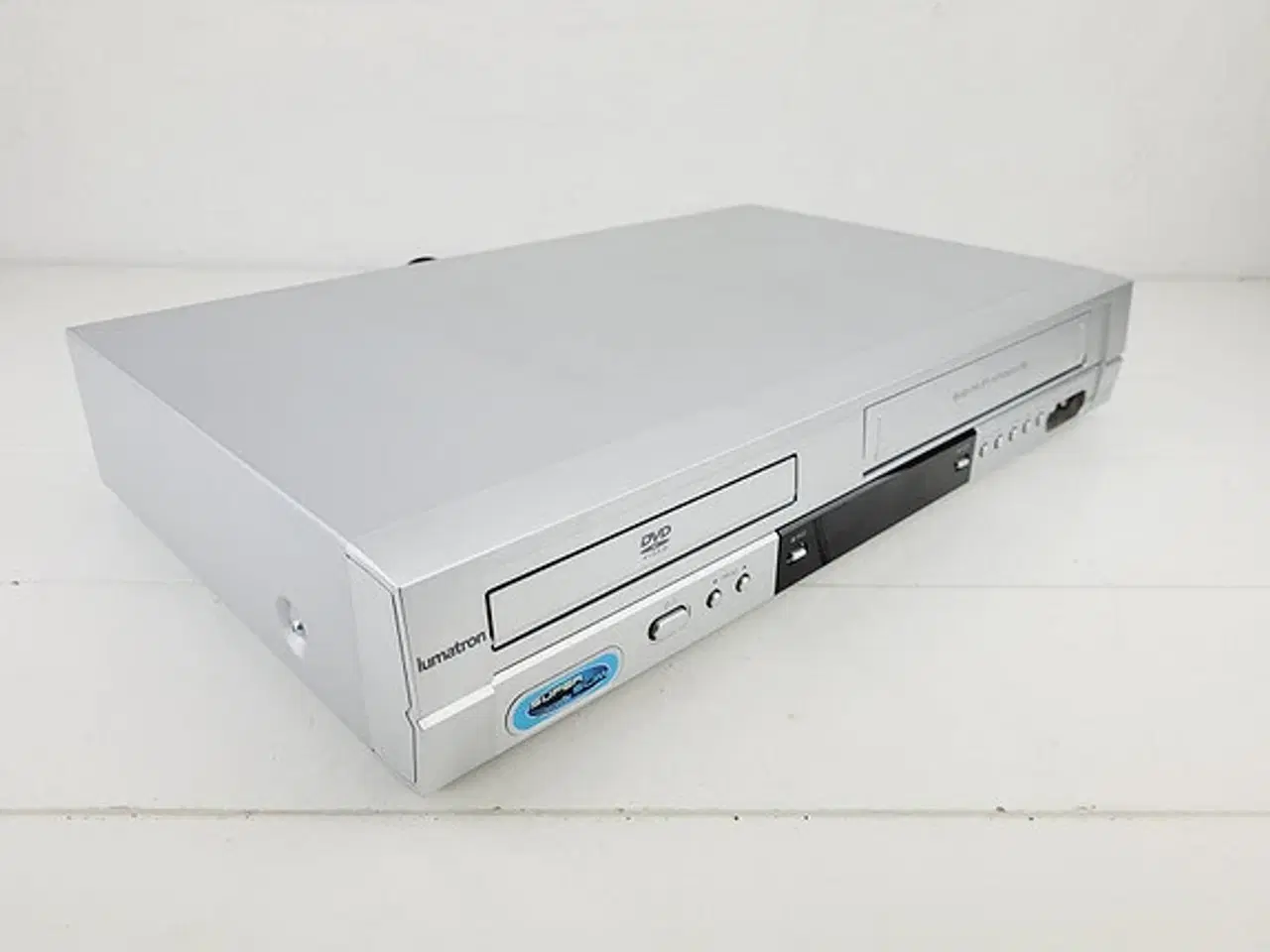 Billede 2 - ⭐️- Lumatron DVCR2006 Alt-i-én DVD og VHS Afspille