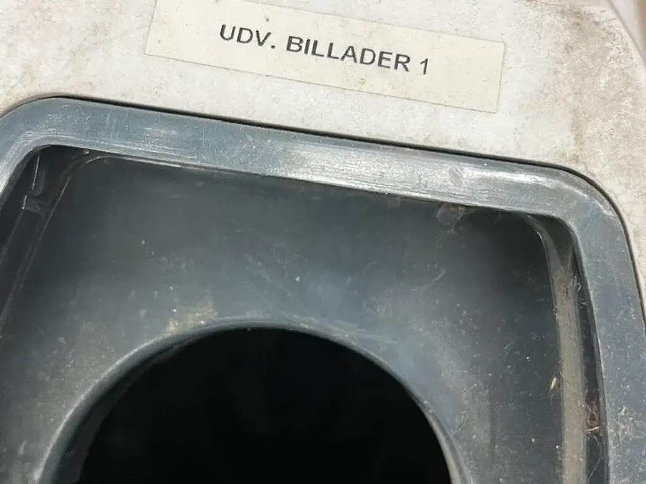 Billede 5 - Dobbelt Billader EVBOX