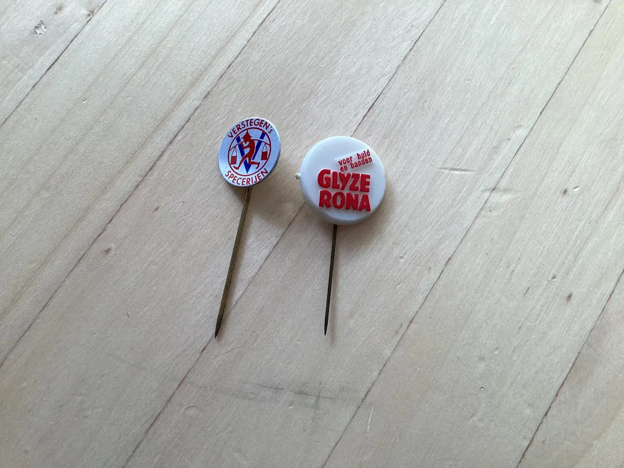 Billede 5 - 9 ældre pins