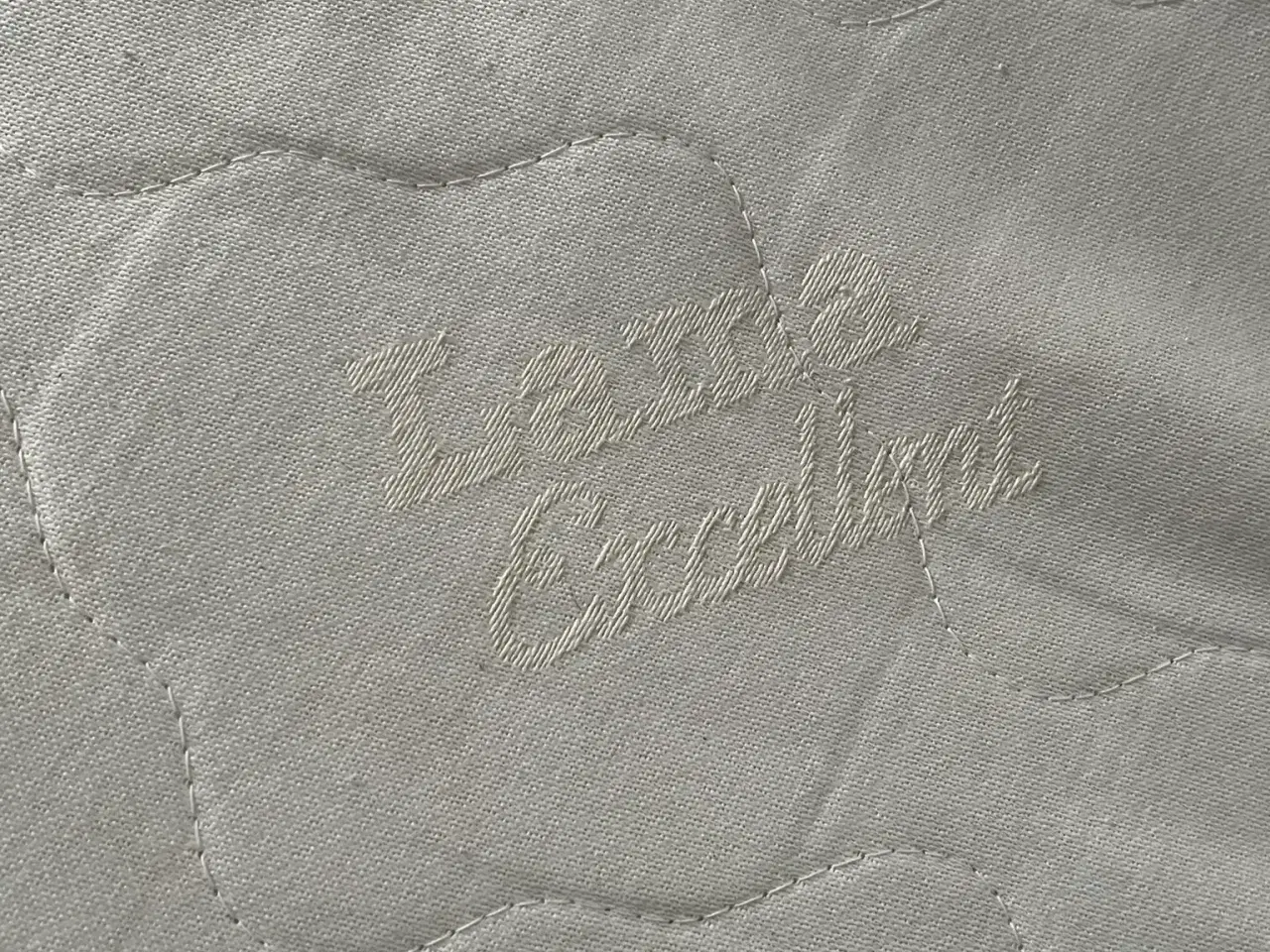 Billede 3 - 2 enkeltsenge sælges samlet. Madrasser medfølger