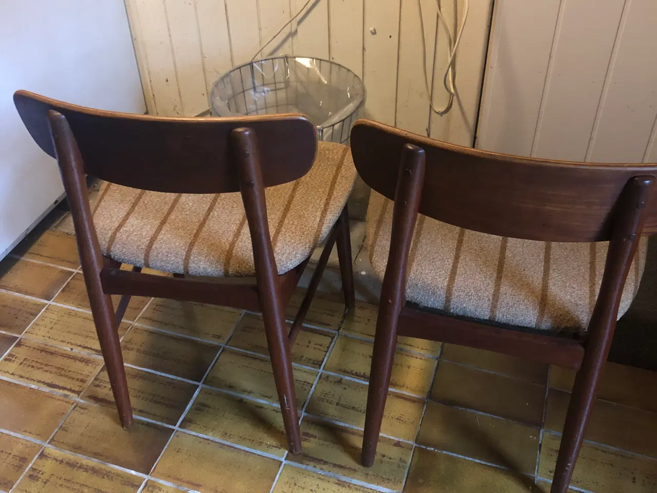 Billede 3 - 2 gamle teaktræsstole