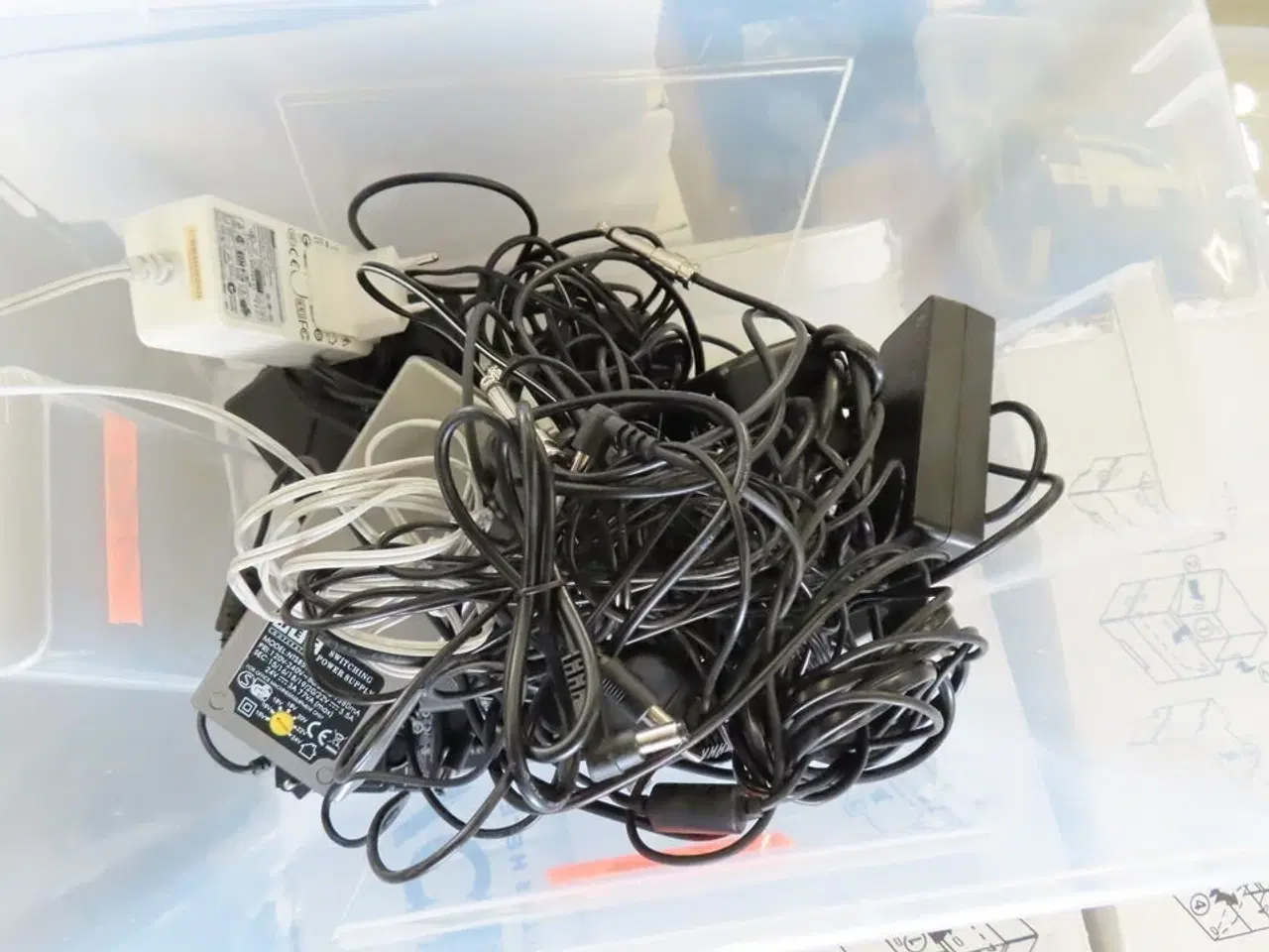Billede 33 - Palle med rester fra TC ELECTRONIC