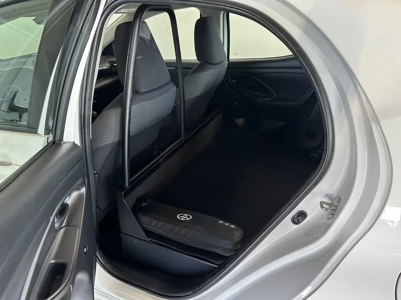 Billede 11 - Toyota Yaris 1,0 Essential Van