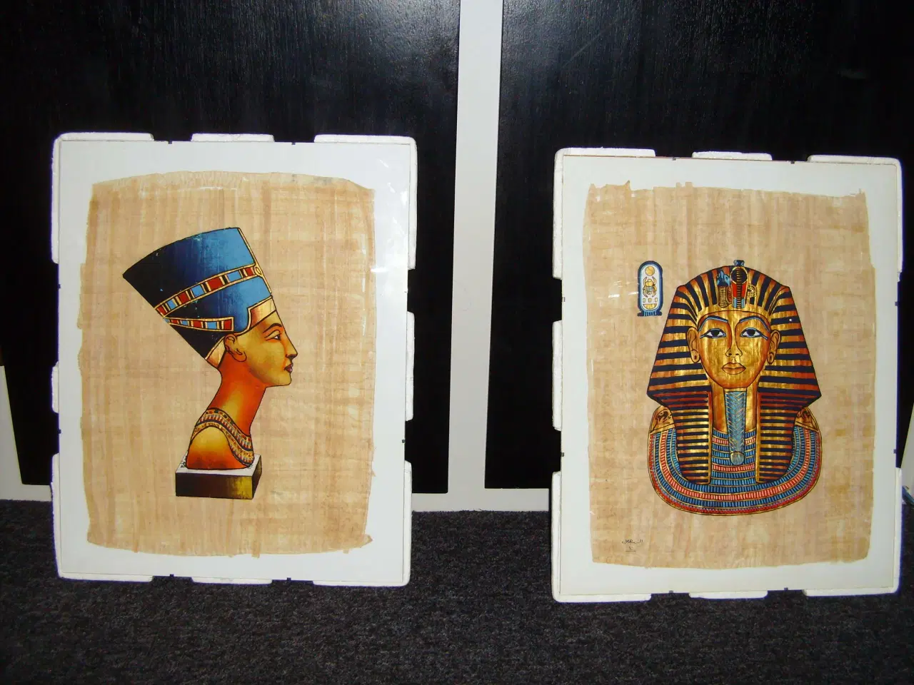 Billede 1 - Håndmalede egyptiske motiver på papyrus