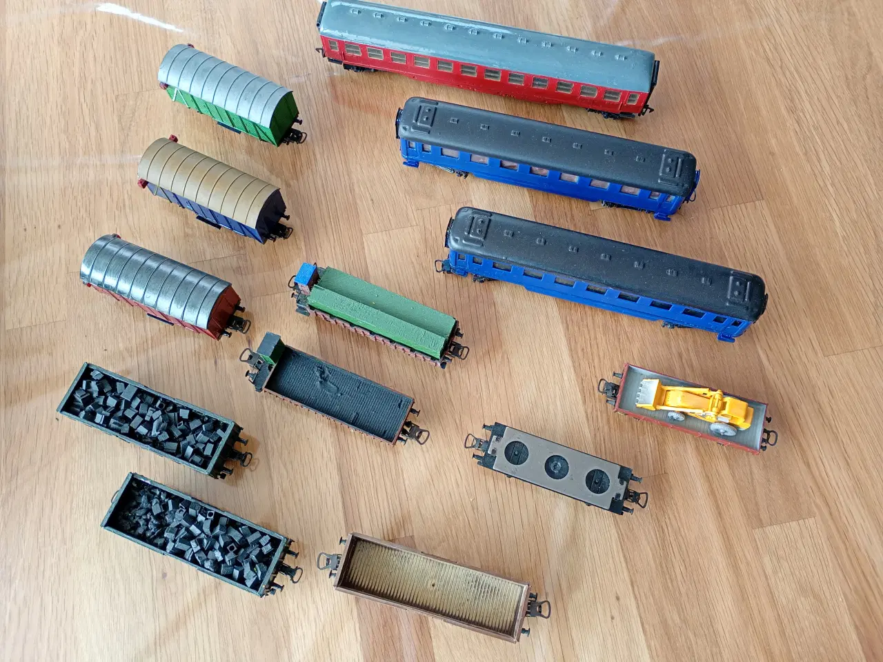 Billede 1 - 13 Diverse togvogne