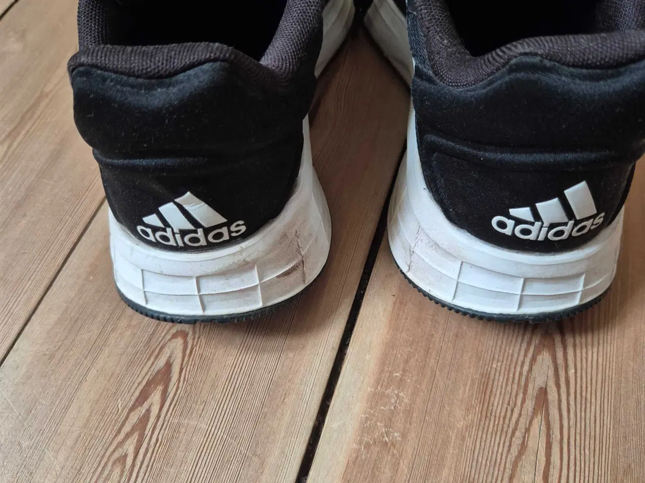 Billede 3 - Flotte Adidas sneakers 