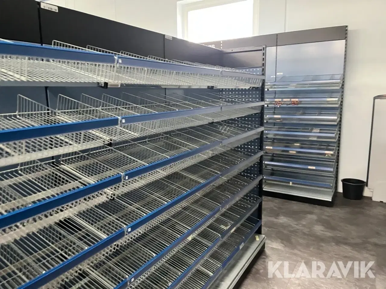 Billede 9 - Værksteds/butik inventar