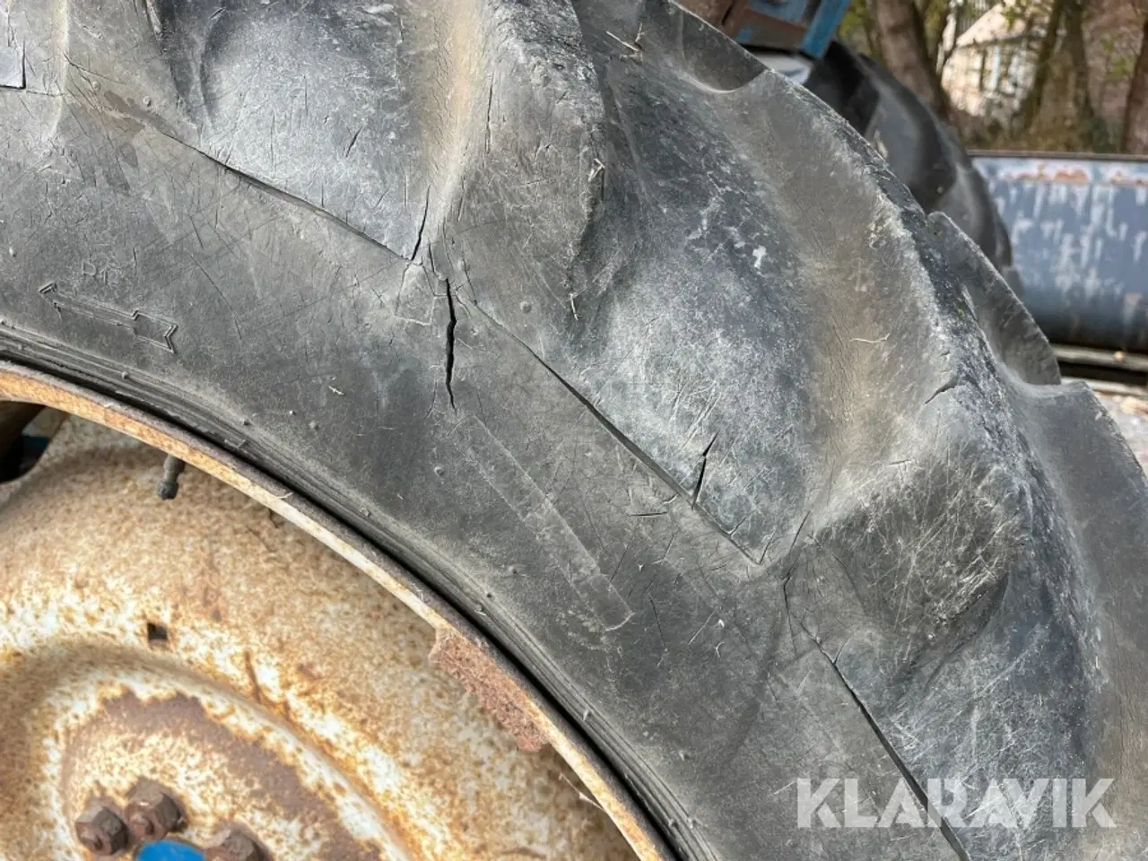 Billede 11 - Traktor Ford 6700 med frontlæsser