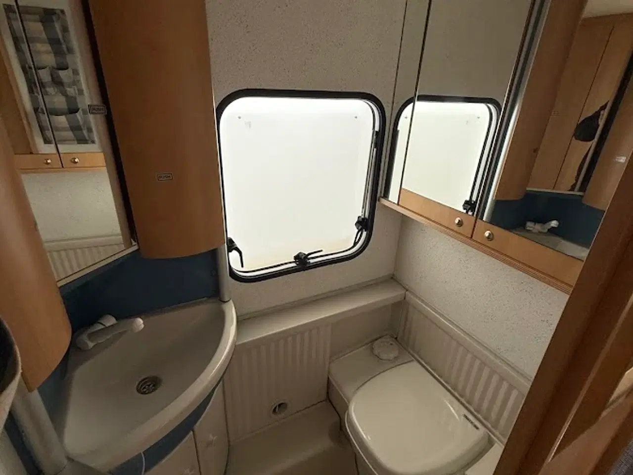 Billede 14 - Familievogn med køjer, fortelt og cykelholdere