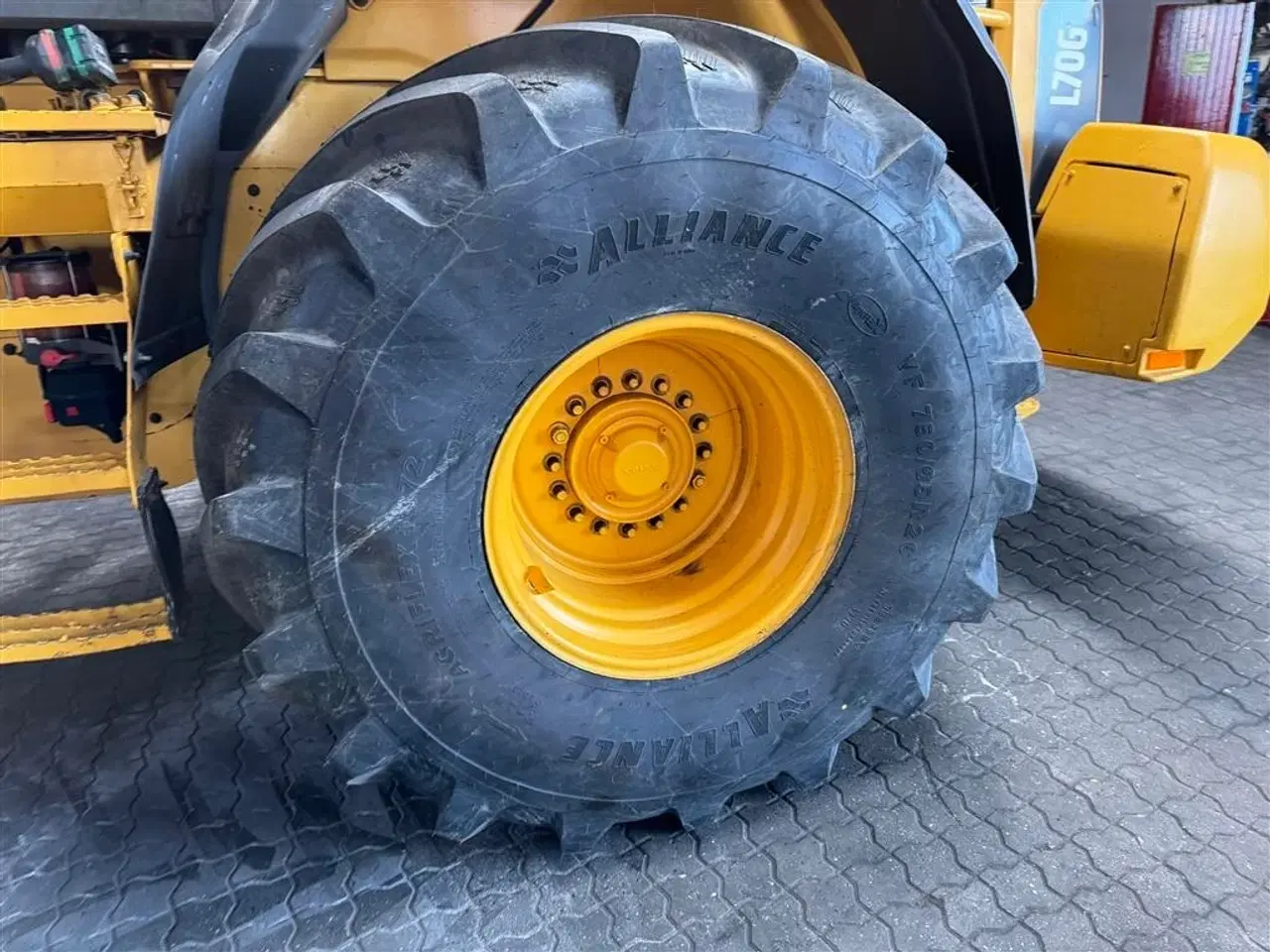 Billede 5 - Alliance VF 750/65R26 AgriFlex+372 KOMPLETTE HJUL TIL VOLVO L70 OG L90!