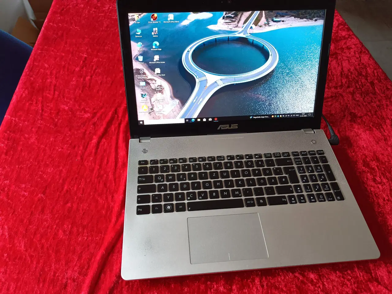 Billede 2 - Asus bærbar med i7 2.30ghz 8gb ram