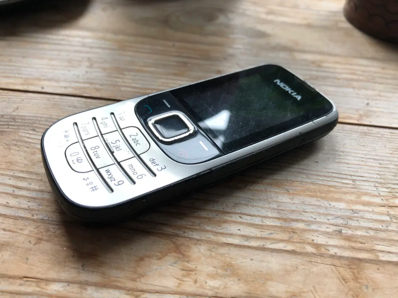 Billede 7 - Nokia 2330-c2 - fin lille mobil i fin stand