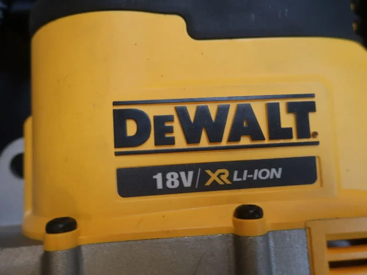 Billede 2 - Fedtsprøjte DEWALT DCGG571