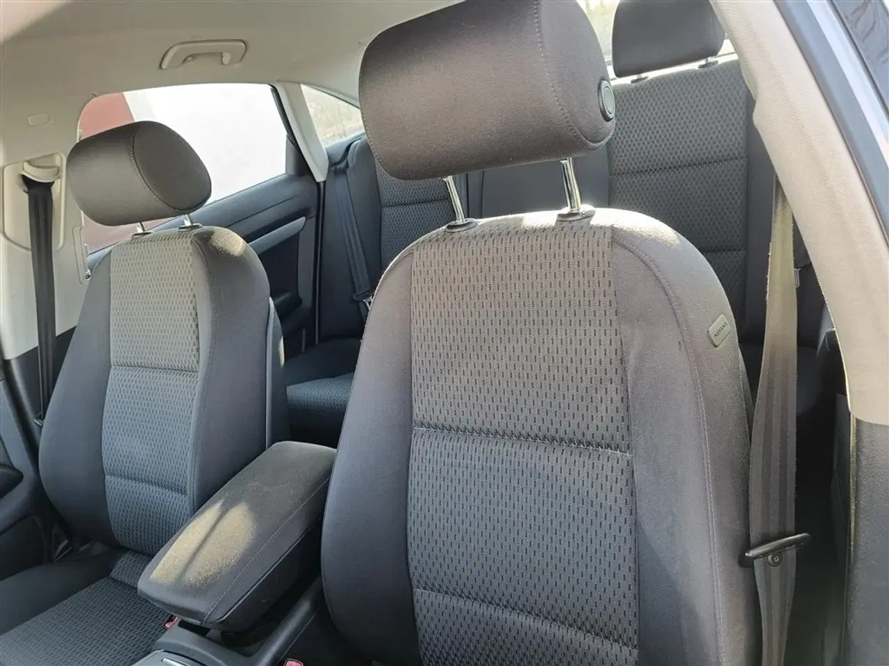 Billede 8 - Audi A 6. 2,4  2 stk. (Momsfri)