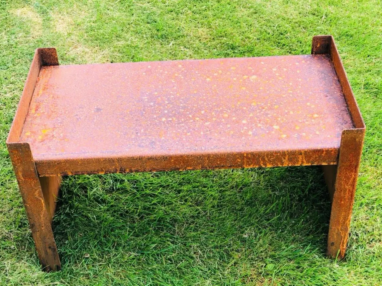 Billede 3 - Havebænk i Cortenstål. 