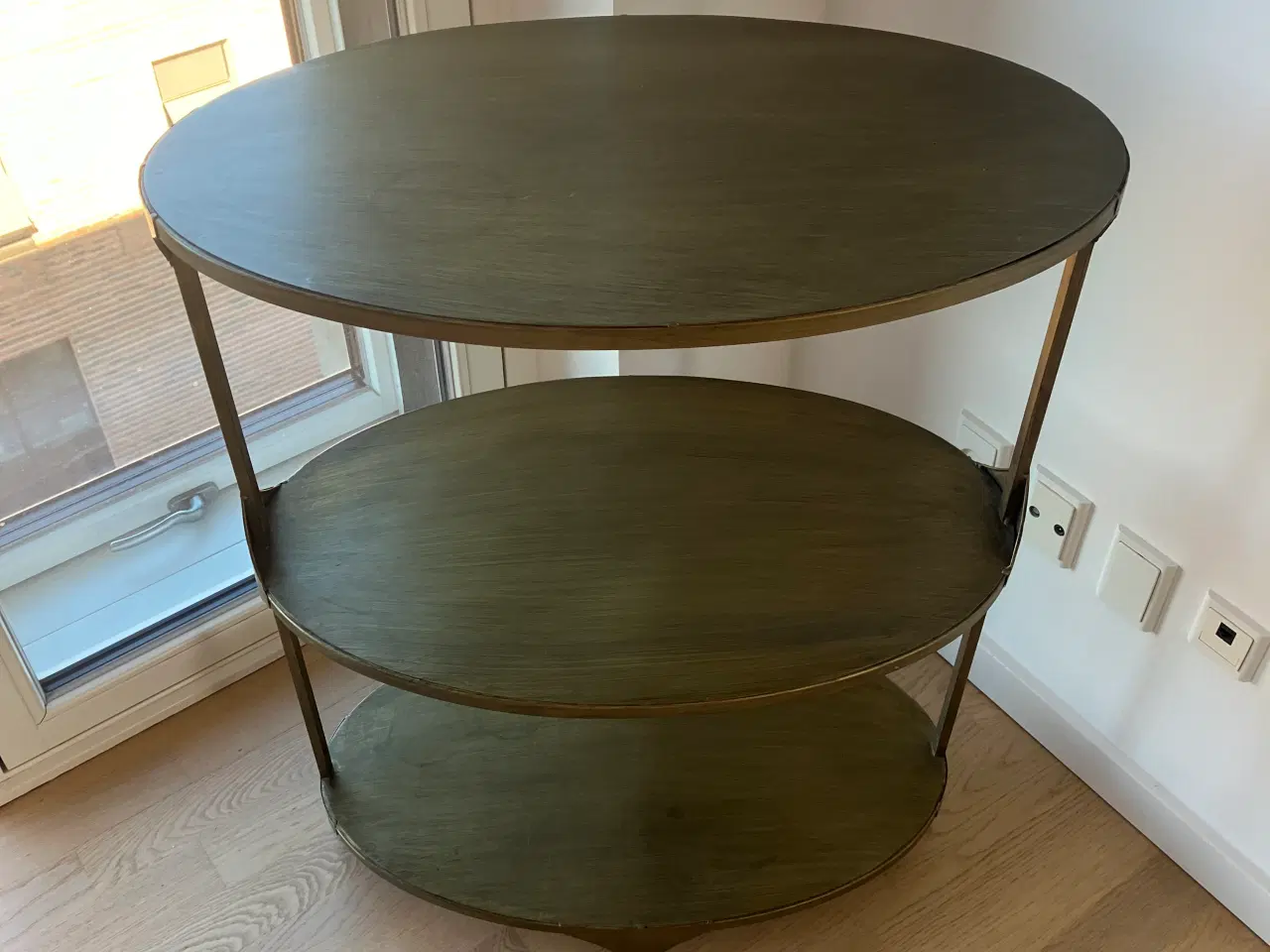 Billede 1 - Ramino Barbord i messingfarvet jern