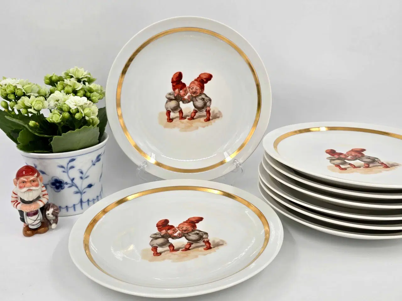 Billede 1 - Royal Copenhagen Nisse Kagetallerken 1 sortering 