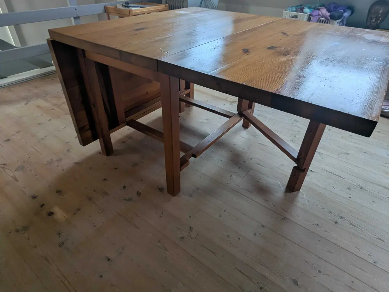 Billede 1 - Spisebord/arbejdsbod