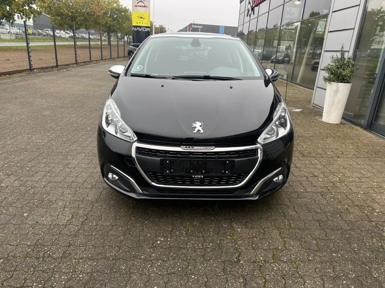 Billede 3 - Peugeot 208 1,2 PureTech 82 Allure Sky