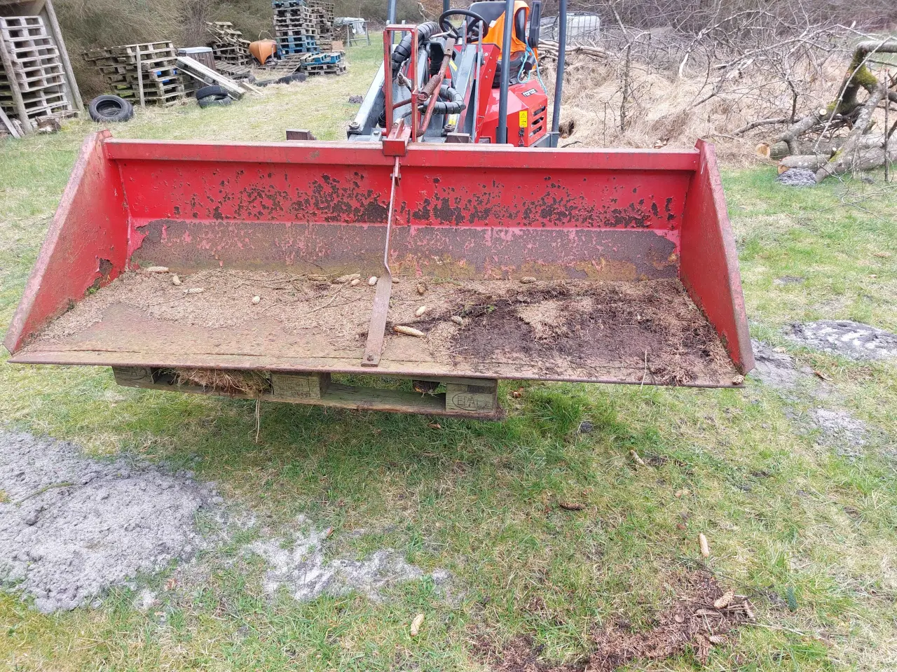 Billede 2 - Bagtipskovl til traktor